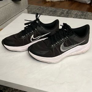 Black and white Nike Zoom Winflo 8